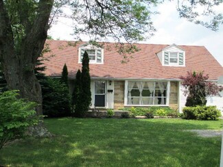 1232 Broad St, Ashland, OH 44805