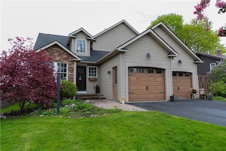 466 Lake Shore Dr, Hilton, NY 14468