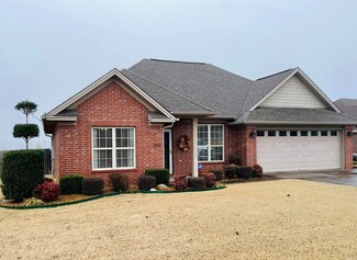 909 Greenwood Dr, Searcy, AR 72143
