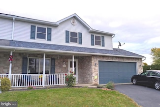 1033 Whitford Dr, Reading, PA 19605