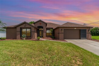 2725 SW 28th Place, Cape Coral, FL 33914