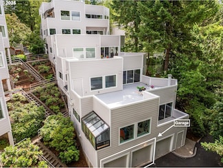 48 Eagle Crest Dr Unit 3D, Lake Oswego, OR 97035