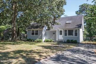 11 Berkeley Place, Bayville, NJ 08721