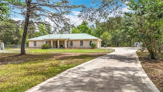 505 Fisher Rd, Ocklawaha, FL 32179