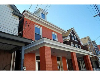 131 3rd Ave, Braddock, PA 15104