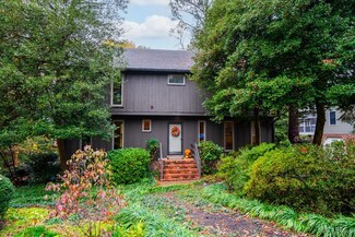 9108 Donora Dr, Henrico, VA 23229