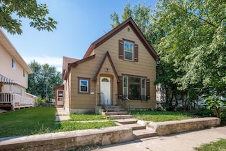 414 Blair Ave, Saint Paul, MN 55103