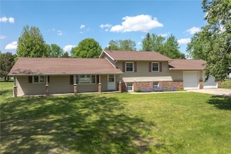 409 Oak St, Rowley, IA 52329