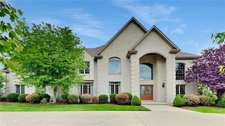 707 Parkview Dr, Gibsonia, PA 15044