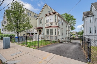 582 Freeport St Unit 2, Dorchester, MA 02122
