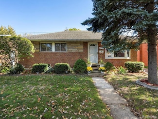 24524 Beck Ave, Eastpointe, MI 48021
