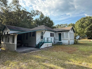 101 Cottage Hill Dr, Brewton, AL 36426