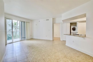 19900 E Country Club Dr Unit 216, Aventura, FL 33180