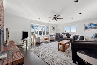 36 Nautilus Dr, Hampton Bays, NY 11946