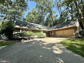 110 Partree Rd, Cherry Hill, NJ 08003