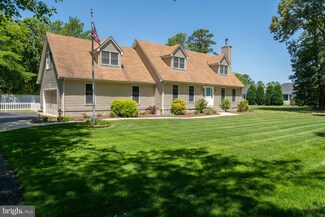 37181 Club House Rd, Ocean View, DE 19970