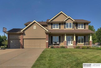 1905 N 172 Cir, Omaha, NE 68118