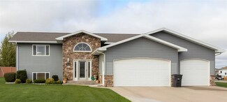 400 4th Ave SW, Surrey, ND 58785