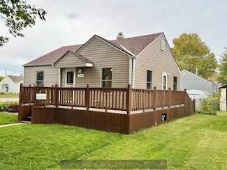 624 W 16th St, Grand Island, NE 68801