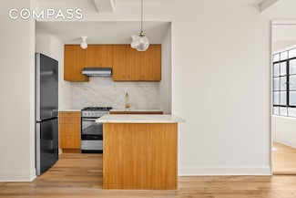 101 Lafayette Ave Unit 8-C, Brooklyn, NY 11217