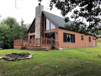W5850 Oxbow Trail, Princeton, WI 54968
