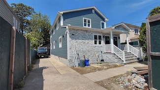 117-36 165th St, Jamaica, NY 11434
