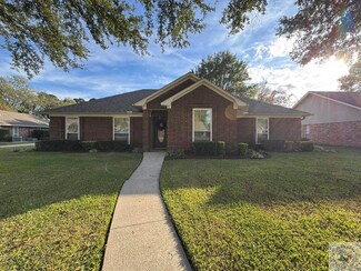 26 Sugar Ridge Ln, Texarkana, AR 71854