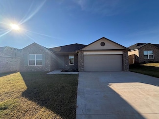 718 SW 11th St, Newcastle, OK 73065