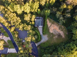 1335 Longleaf Dr, Fayetteville, NC 28305