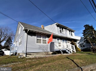 5 E Laurel Rd, Stratford, NJ 08084