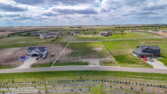 4127 Acres Dr, Dickinson, ND 58601