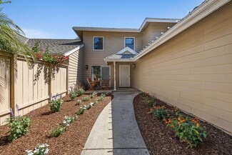 5110 N Fruit Ave Unit 111, Fresno, CA 93711