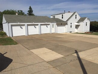3956 Faircrest St SW, Canton, OH 44706