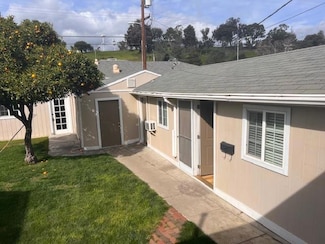 534 4th St Unit A, Hollister, CA 95023