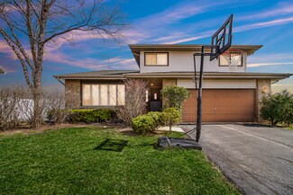 2199 W Cimarron Way, Addison, IL 60101