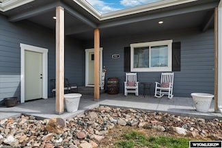 701 Jaymers Ln, Granite Canon, WY 82059