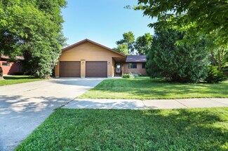 2201 26th Ave S, Fargo, ND 58103