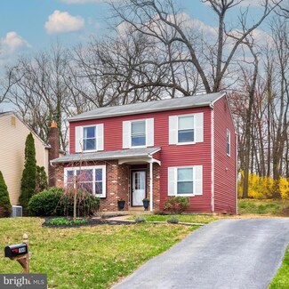 1646 Farnham Ln, Downingtown, PA 19335