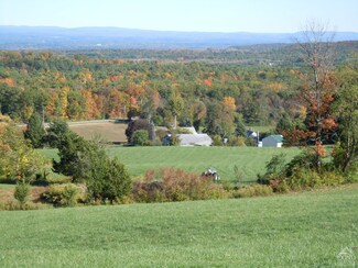 22 de Cocco Dr, Selkirk, NY 12158