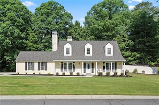710 Crab Orchard Ct, Roswell, GA 30076
