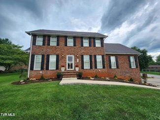 735 Redwood Dr, Mount Carmel, TN 37645
