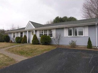 136 Powderhorn Dr, Taunton, MA 02780