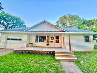 202 N 3rd Ave, Anthon, IA 51004