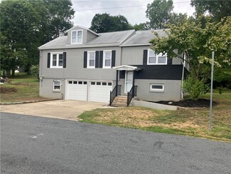7823 Lime St, Fogelsville, PA 18051