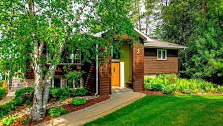 2270 Manning Trail N, Lake Elmo, MN 55042