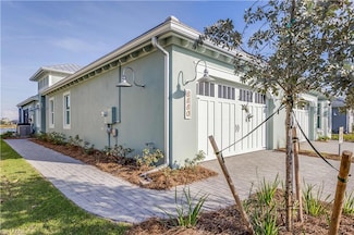 8925 Calypso Ct, Naples, FL 34112