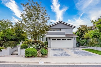 14 Rainbow Ridge Rd, Pomona, CA 91766