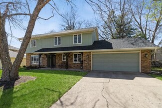 960 44th St, West Des Moines, IA 50265