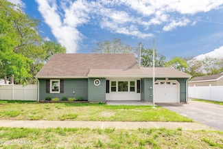 11 River Crest Dr, Little Egg Harbor Township, NJ 08087