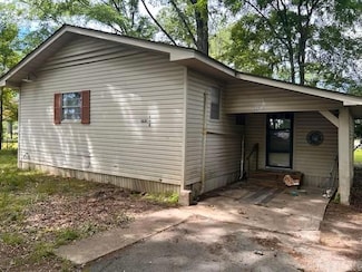 1221 1/2 S Monroe, Dewitt, AR 72042